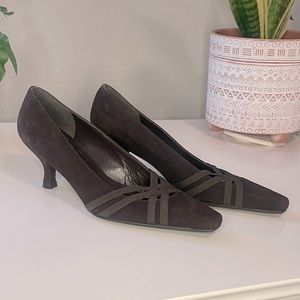 Brown Stuart Weitzman Kitten Heels
